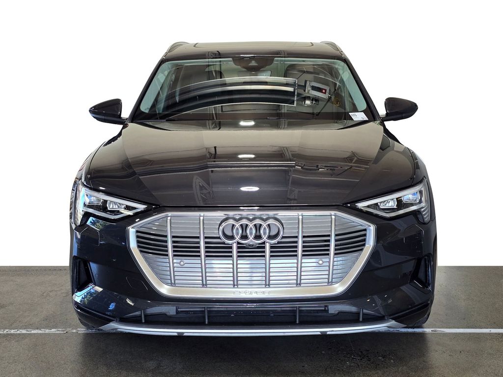 Used 2022 Audi e-tron Premium Plus with VIN WA1LAAGE1NB013735 for sale in Lynnwood, WA
