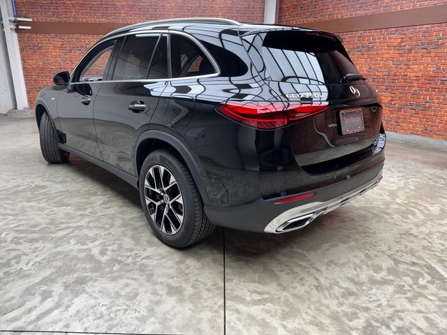 2025 Mercedes Benz GLC 350e 4MATIC photo 3