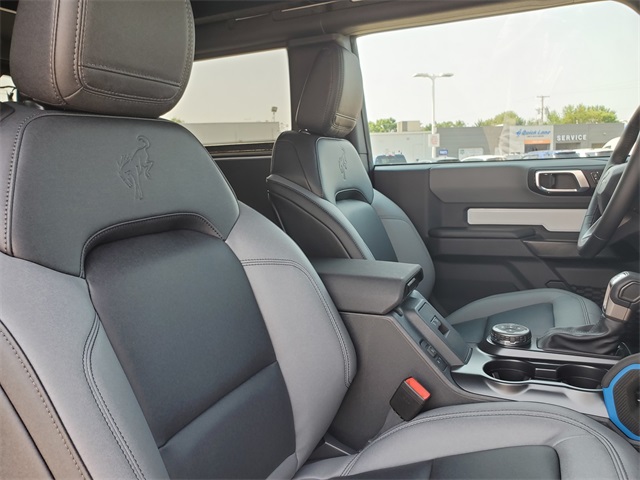 2024 Ford Bronco Black Diamond photo 16