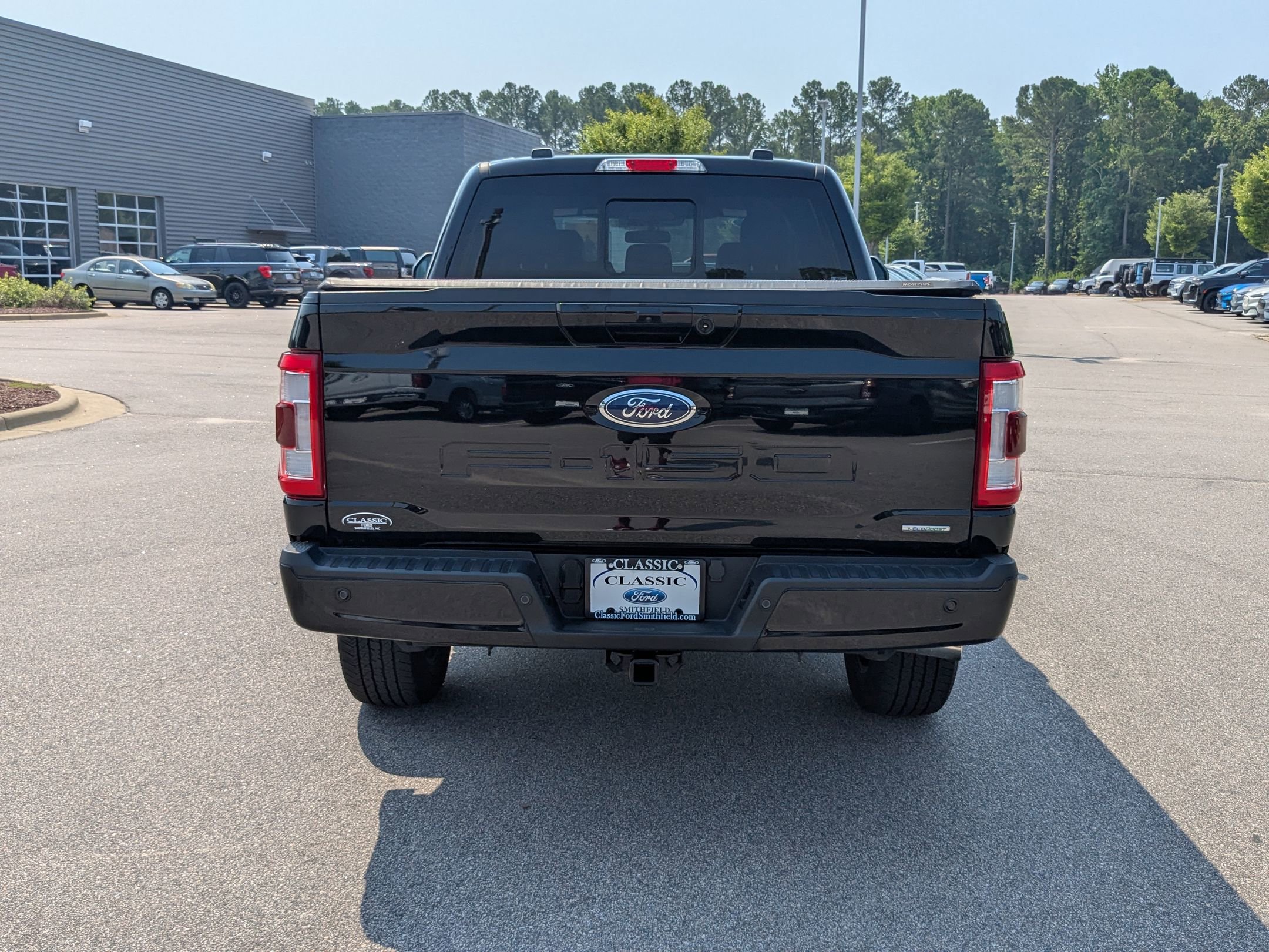 2023 Ford F-150 Lariat photo 9