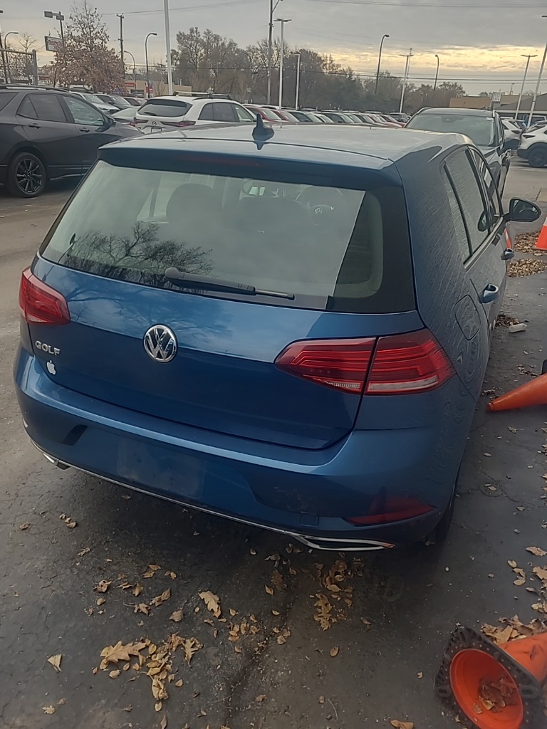 2021 Volkswagen Golf TSI photo 3