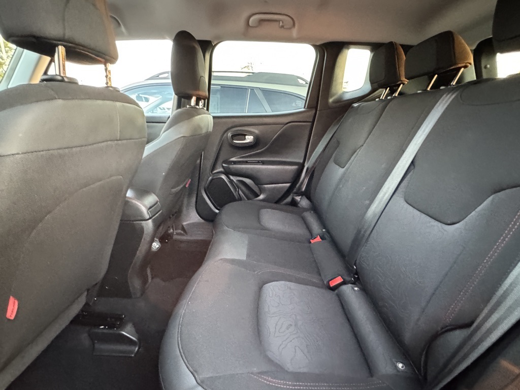 2023 Jeep Renegade Trailhawk photo 22
