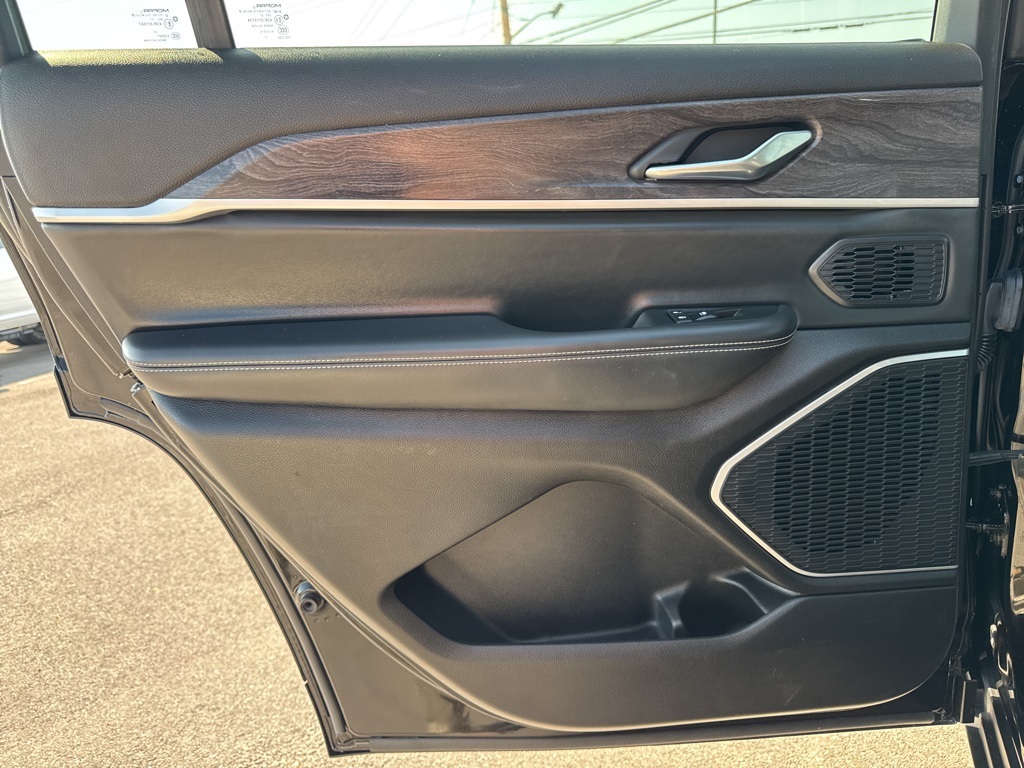 2021 Jeep Grand Cherokee Limited photo 21