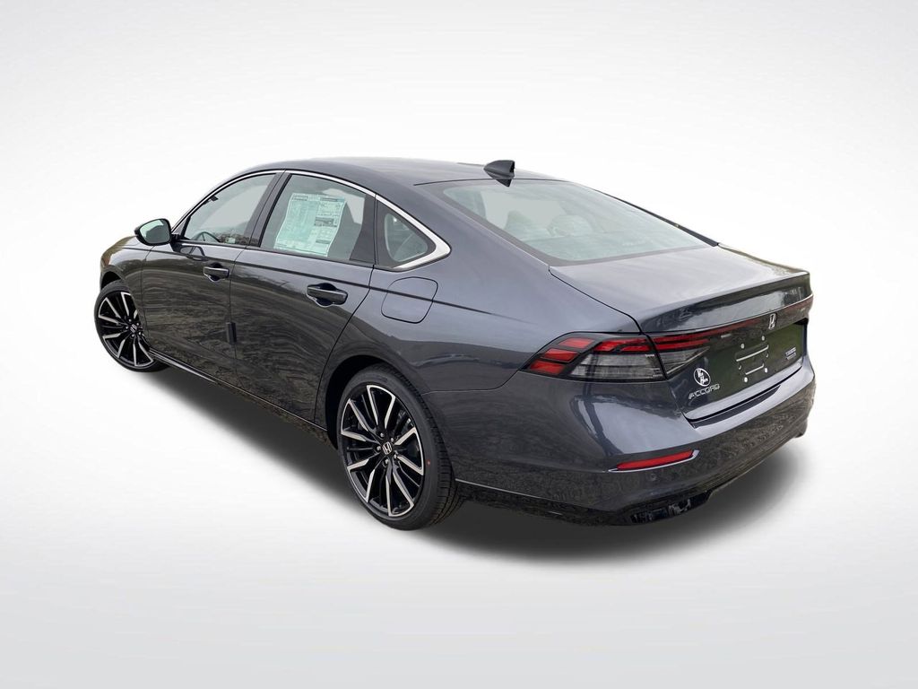 2025 Honda Accord Touring photo 3