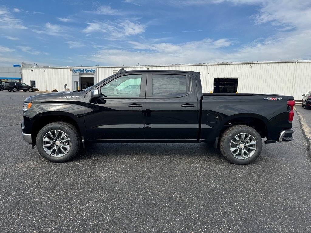2026 Chevrolet Silverado 1500 LT photo 2