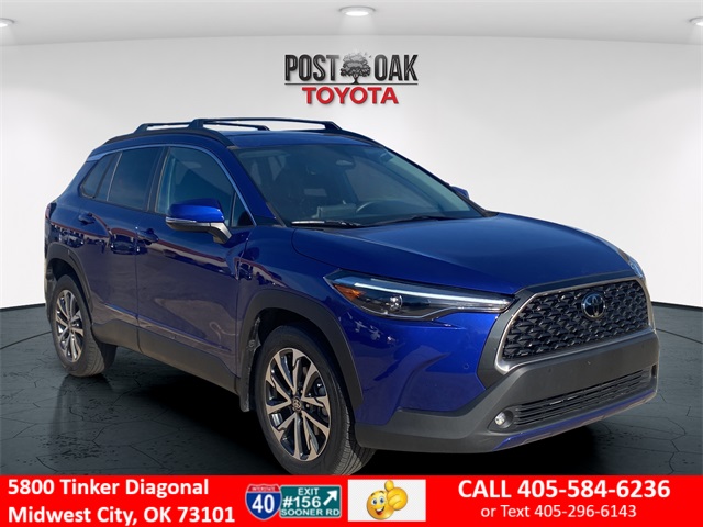 2024 Toyota Corolla Cross XLE's photo