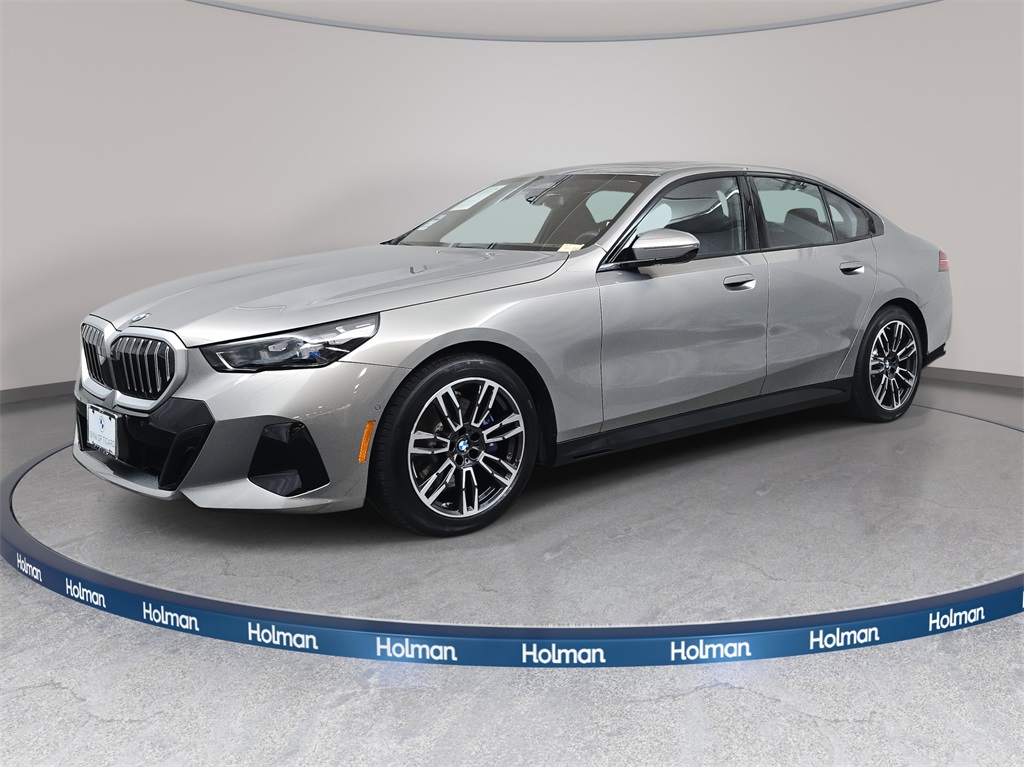 2025 BMW 5 Series 530i's photo