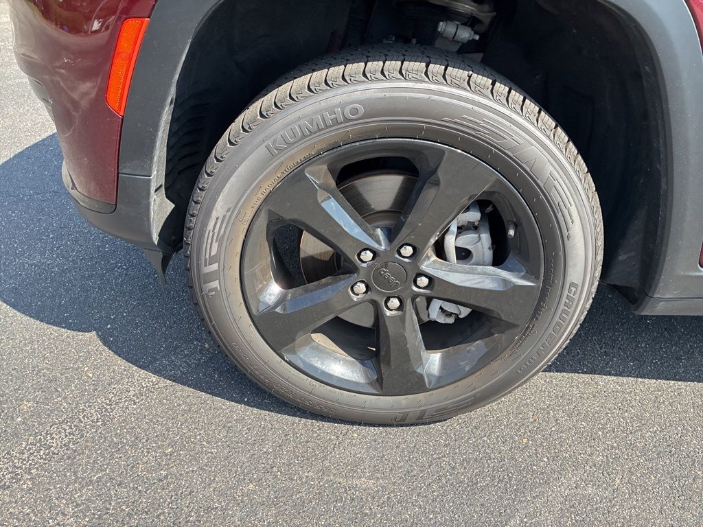 2023 Jeep Grand Cherokee Altitude photo 8