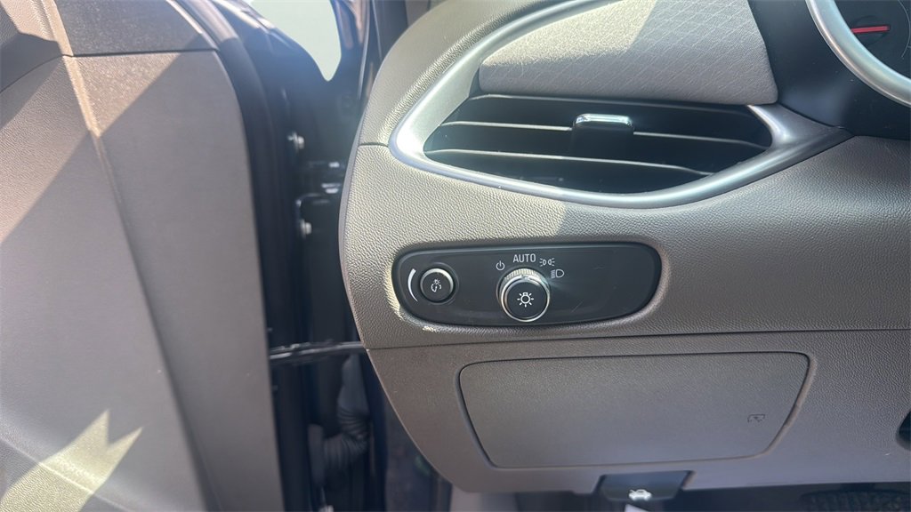 2022 Chevrolet Malibu 1LT photo 17