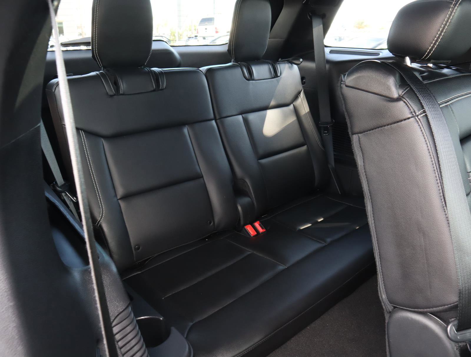 2021 Ford Explorer ST photo 25