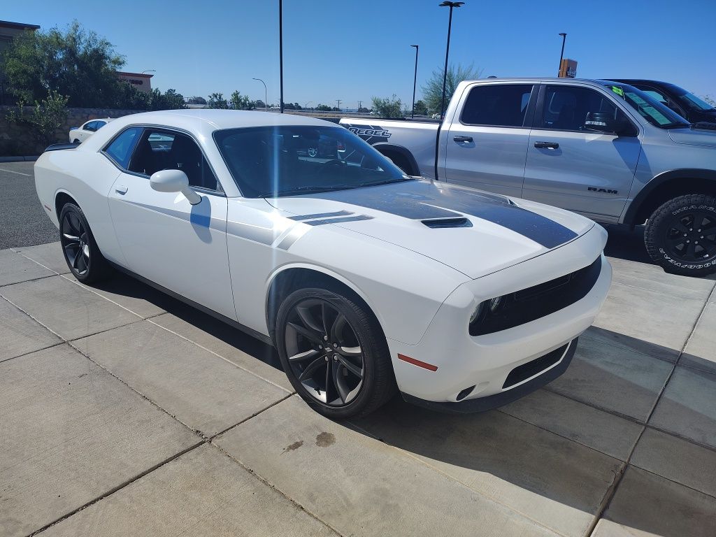 2018 Dodge Challenger SXT photo 8