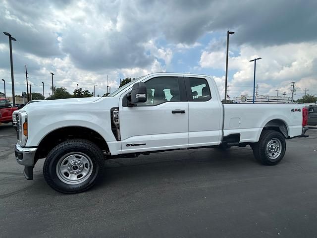 2026 Ford F-350 XL photo 3