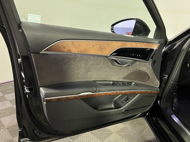 2019 Audi A8 L 55 photo 24