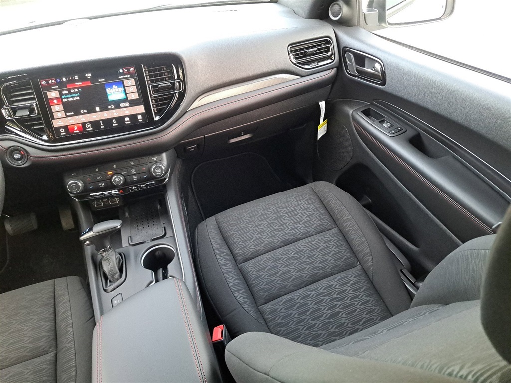 2025 Dodge Durango R/T photo 17