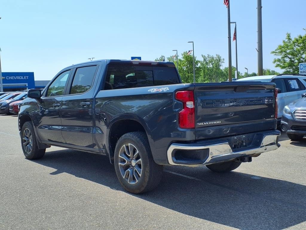 2020 Chevrolet Silverado LT photo 4