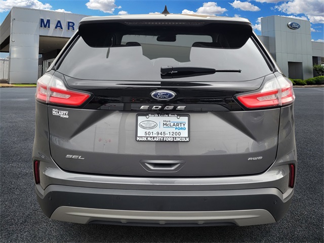 2024 Ford Edge SEL photo 4