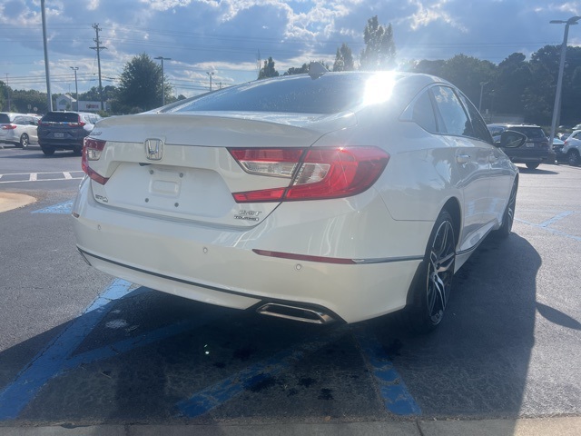 2022 Honda Accord Touring 2.0T photo 6