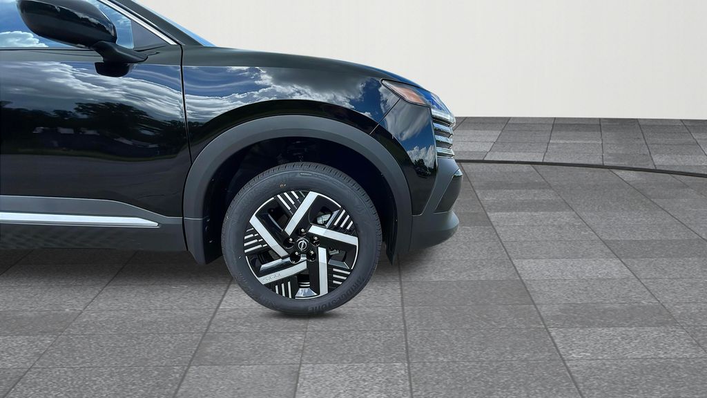 2025 Nissan Kicks SV photo 16