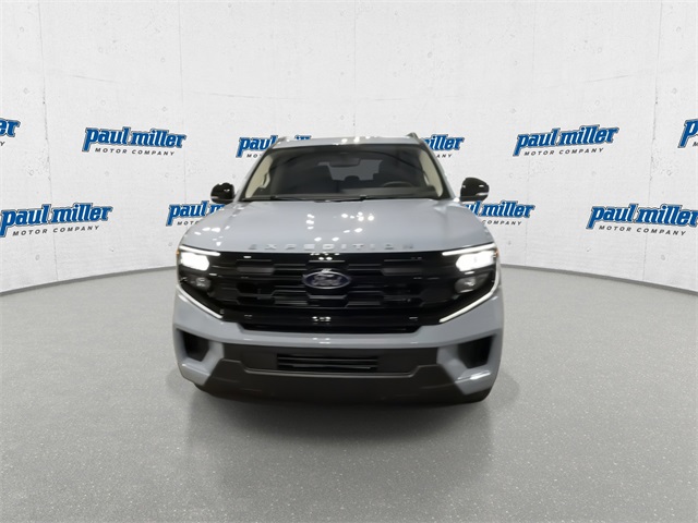 2025 Ford Expedition photo 4