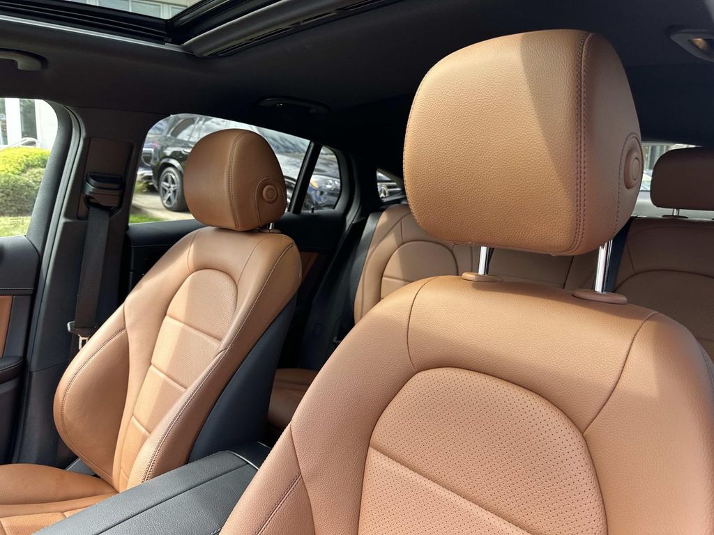 2022 Mercedes Benz GLC 300 Coupe photo 34