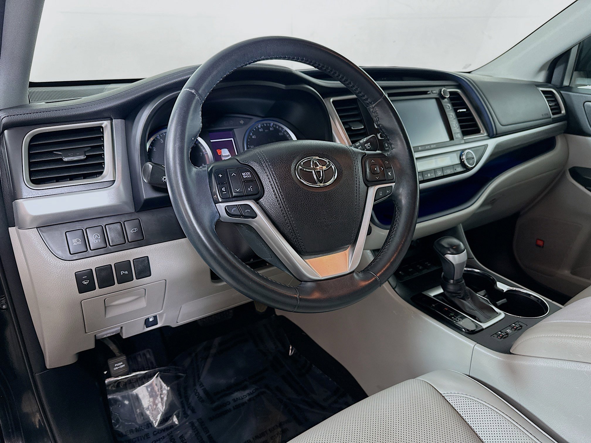 2018 Toyota Highlander Limited photo 9