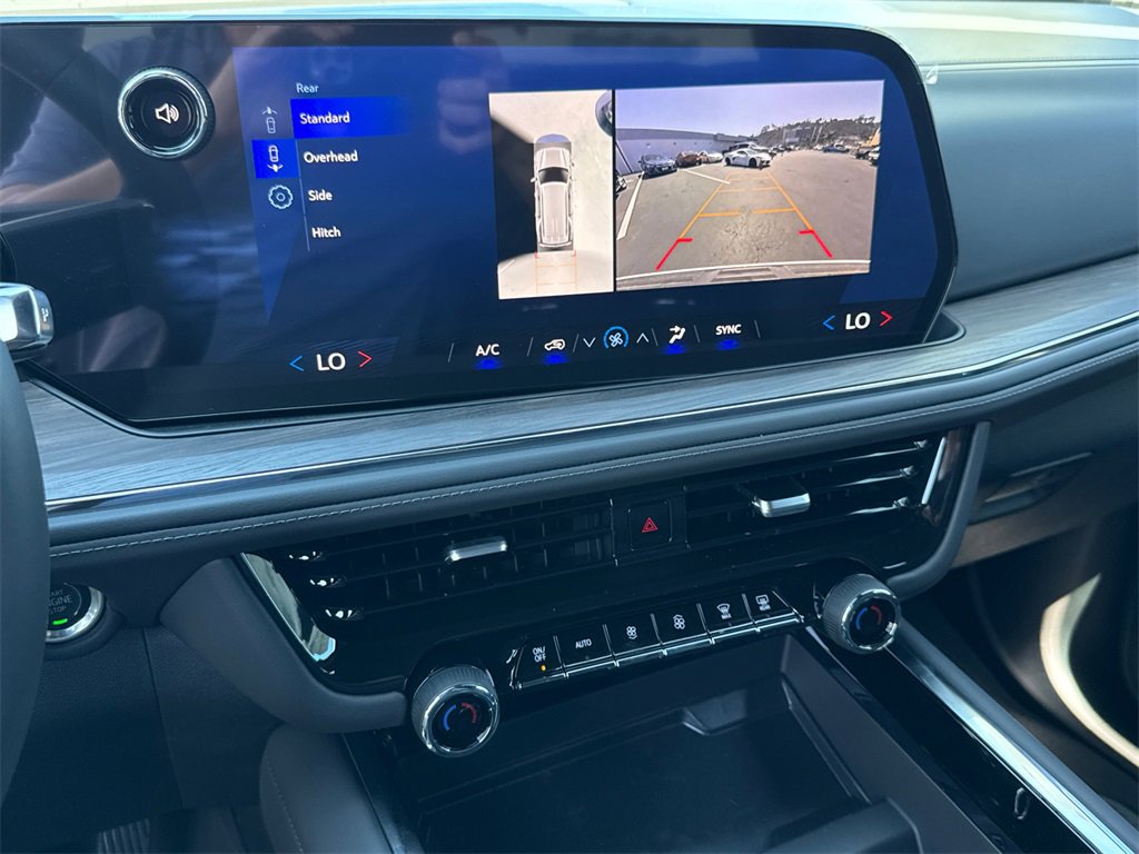 2025 Chevrolet Tahoe LS photo 18