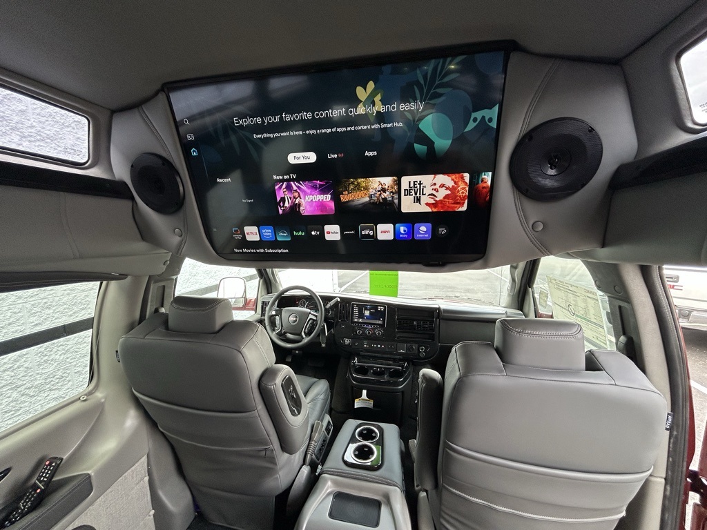 2025 Gmc Savana photo 23