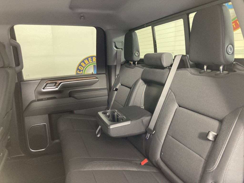 2026 Chevrolet Silverado 2500HD LT photo 13