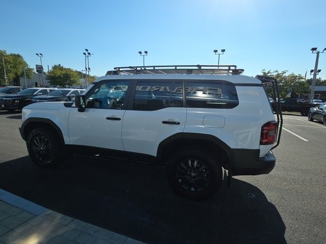 2024 Toyota Land Cruiser Base photo 4