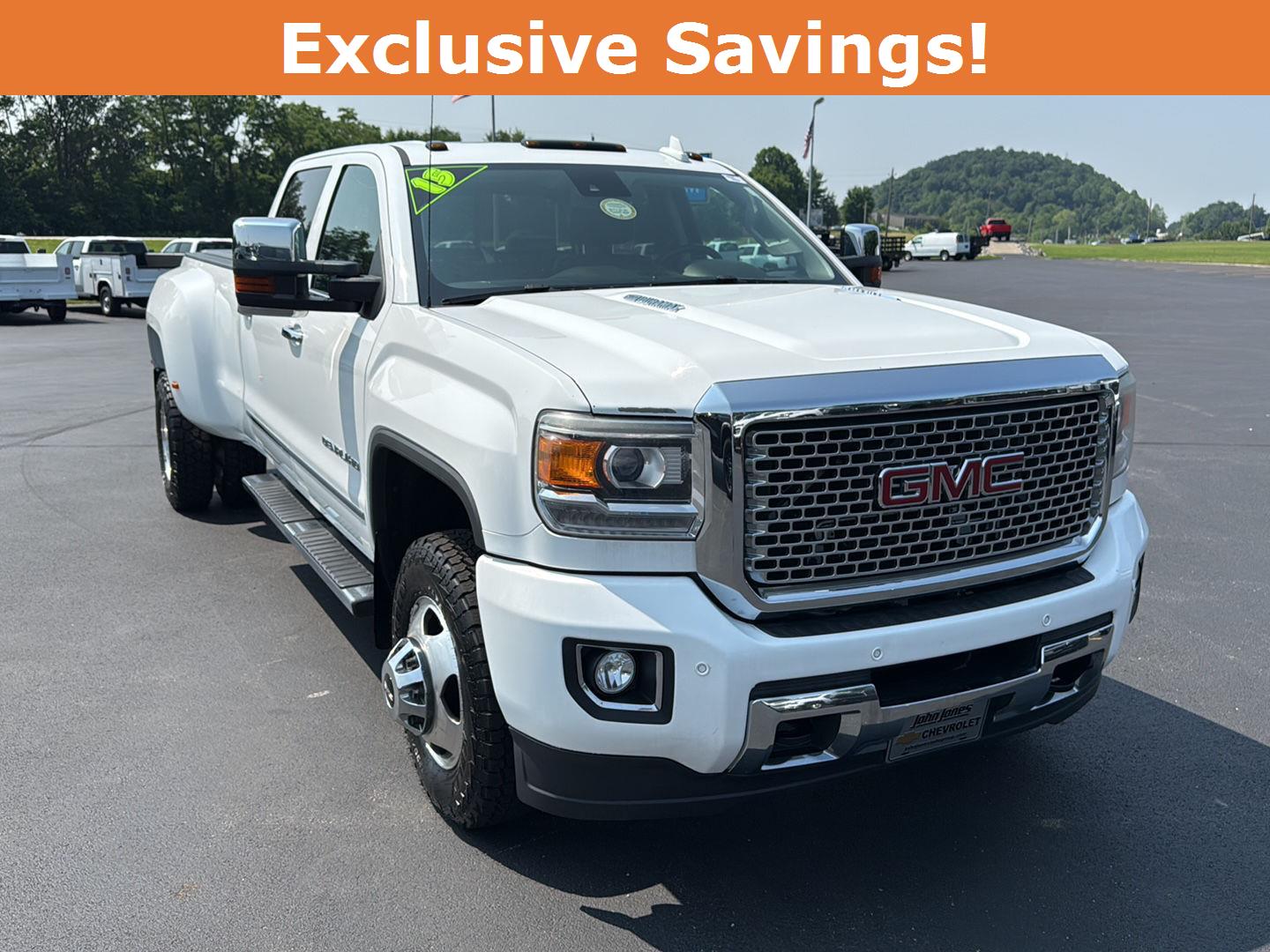 2015 Gmc Sierra Denali photo 2