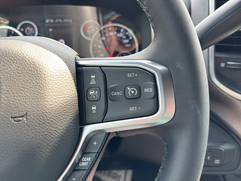 2025 Ram 2500 Big Horn photo 40
