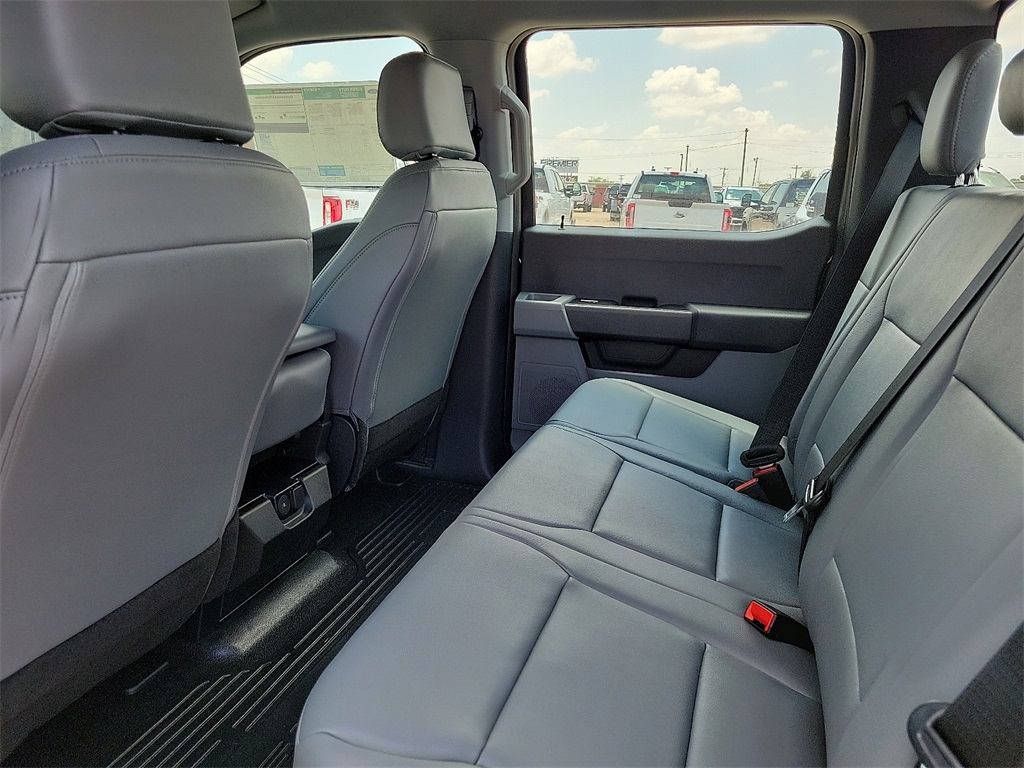 2025 Ford F-350 photo 16