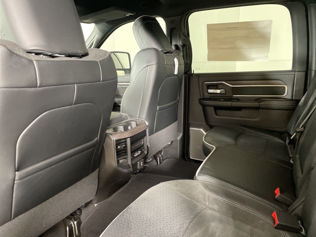 2025 Ram 3500 Laramie photo 34
