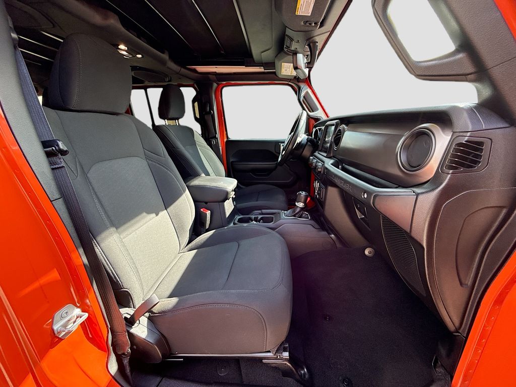 2020 Jeep Wrangler Sport S photo 27