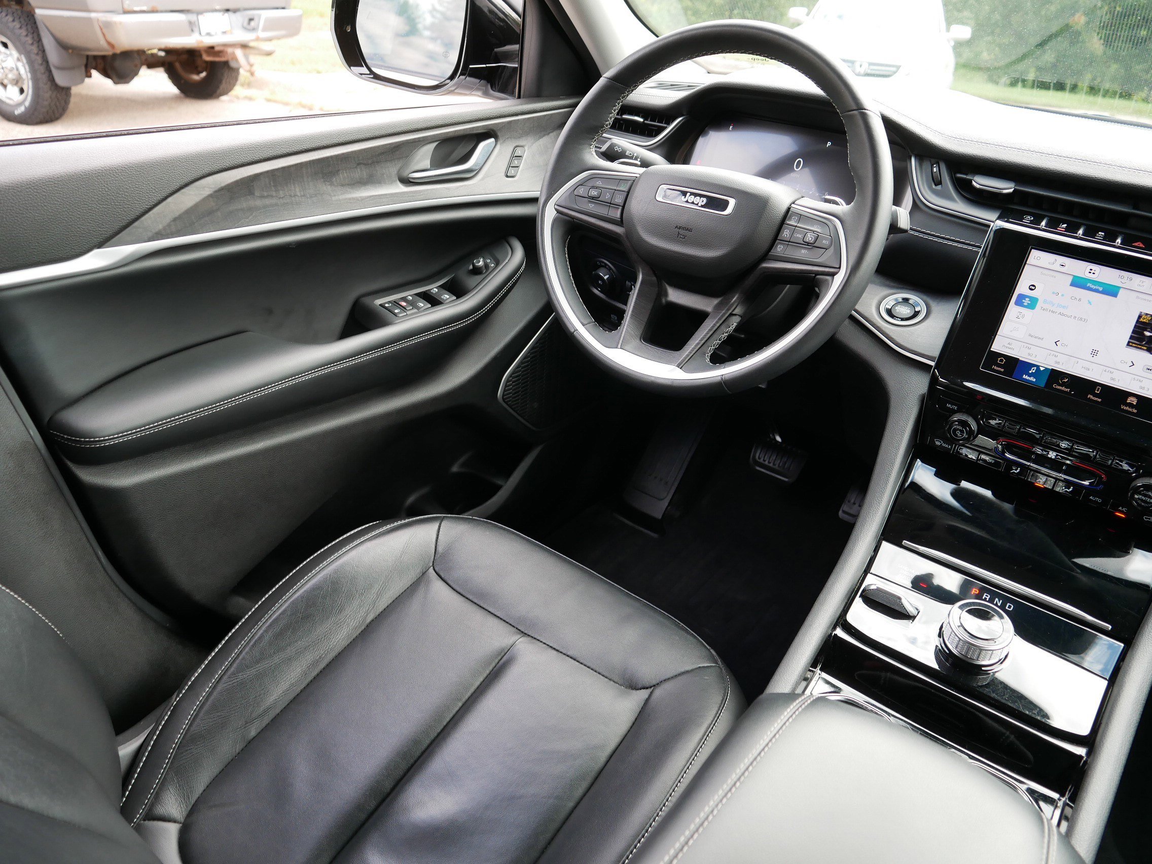 2022 Jeep Grand Cherokee Limited photo 9