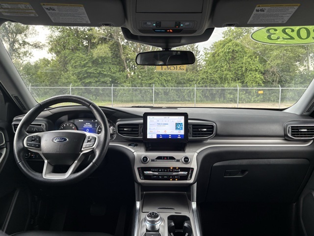 2023 Ford Explorer XLT photo 11