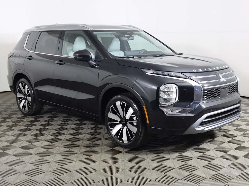 2025 Mitsubishi Outlander Platinum photo 2