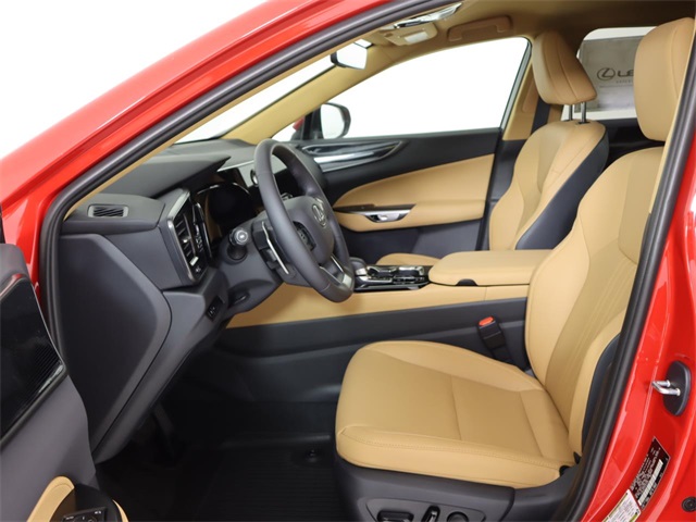 2025 Lexus NX 250 photo 12