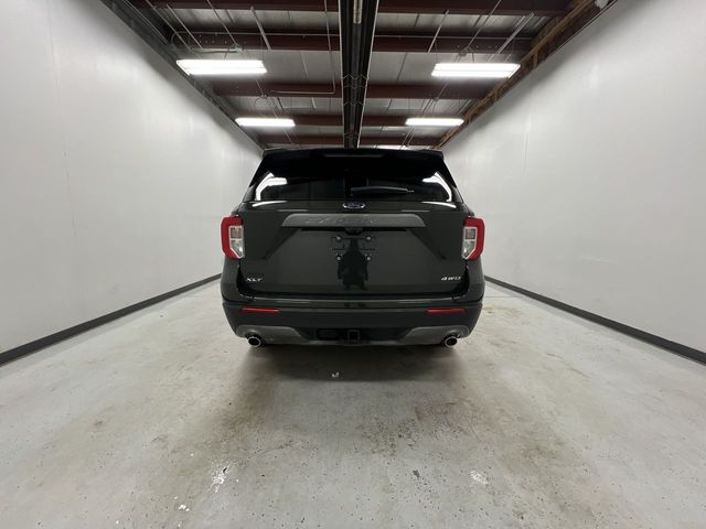 2023 Ford Explorer XLT photo 4
