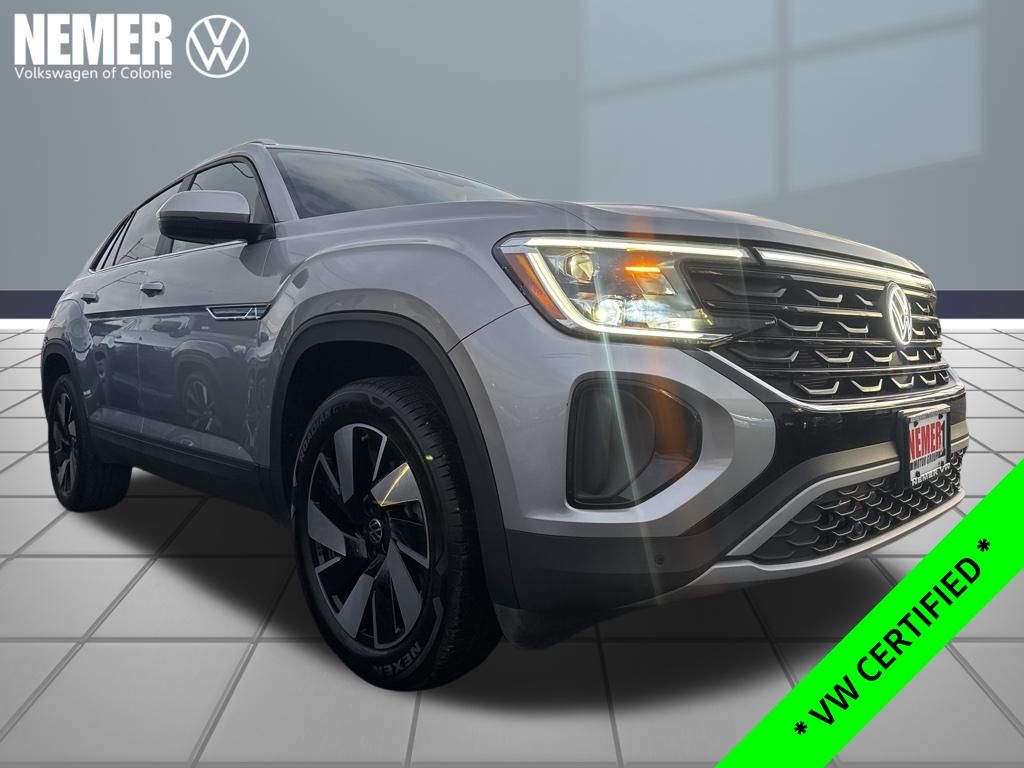 2024 Volkswagen Atlas Cross Sport SE Technology photo 3