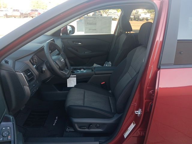 2026 Nissan Rogue SV photo 13
