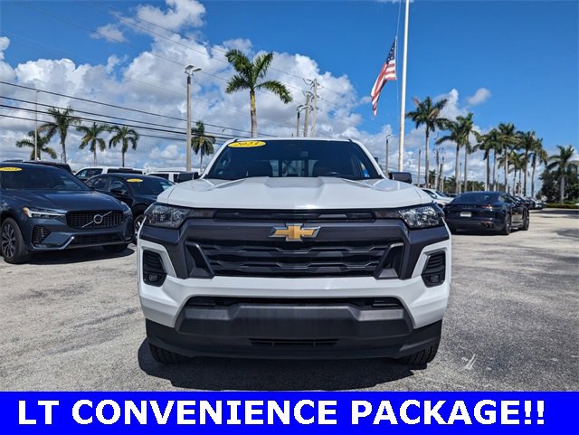 2023 Chevrolet Colorado LT photo 2