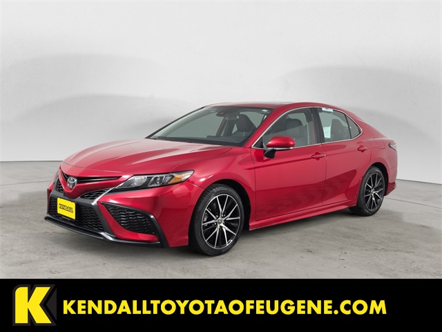 2022 Toyota Camry SE's photo