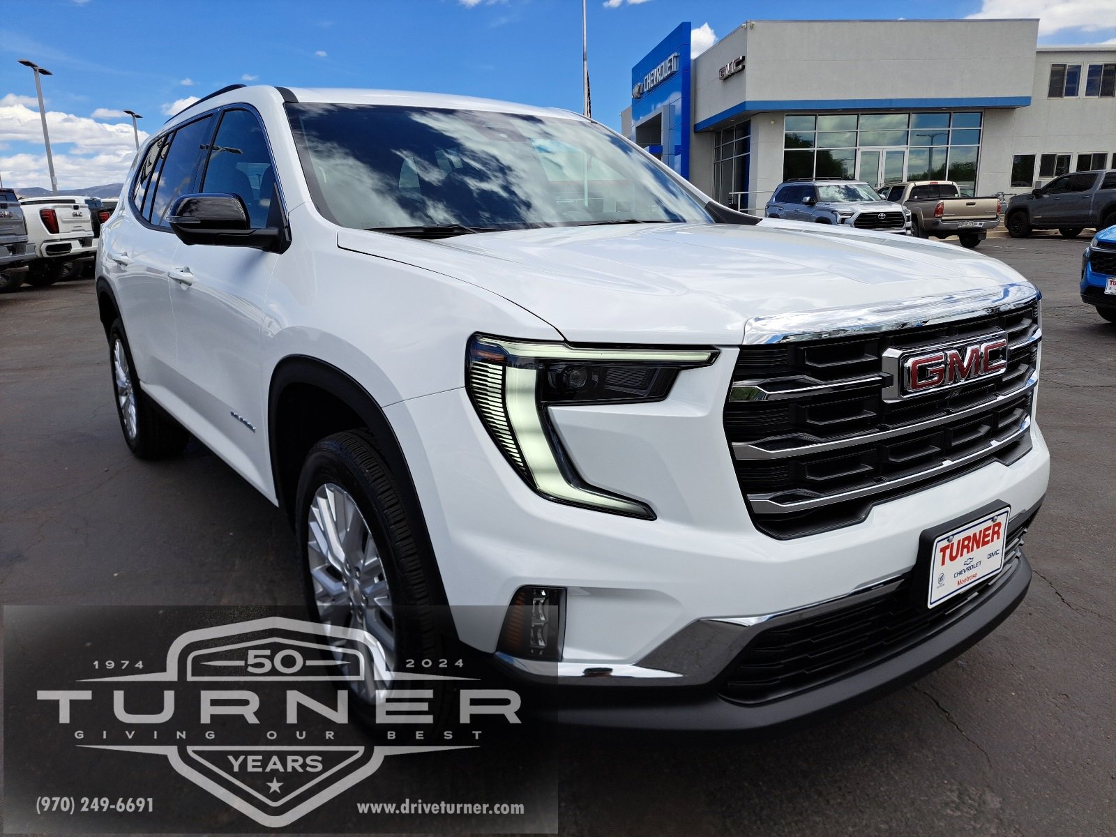 2025 GMC Acadia Elevation's photo