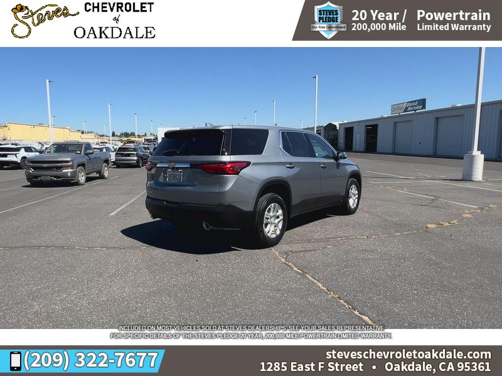 2023 Chevrolet Traverse LS photo 5