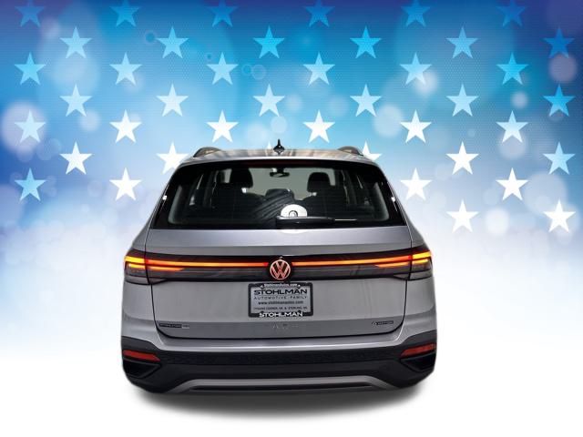 2025 Volkswagen Taos S photo 3
