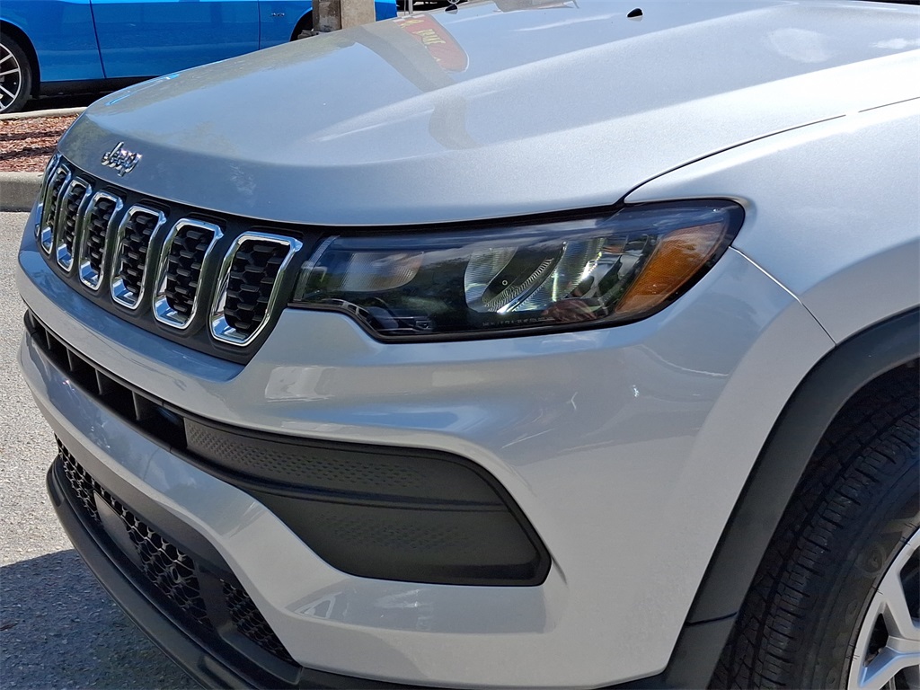 2025 Jeep Compass Sport photo 8
