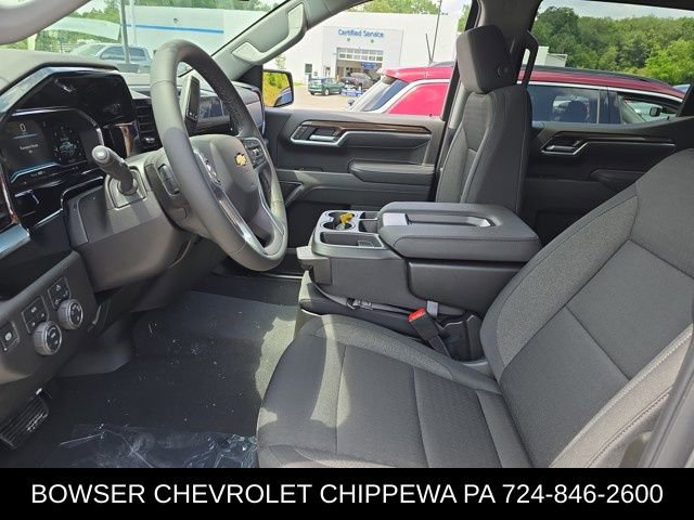 2025 Chevrolet Silverado 1500 LT photo 4