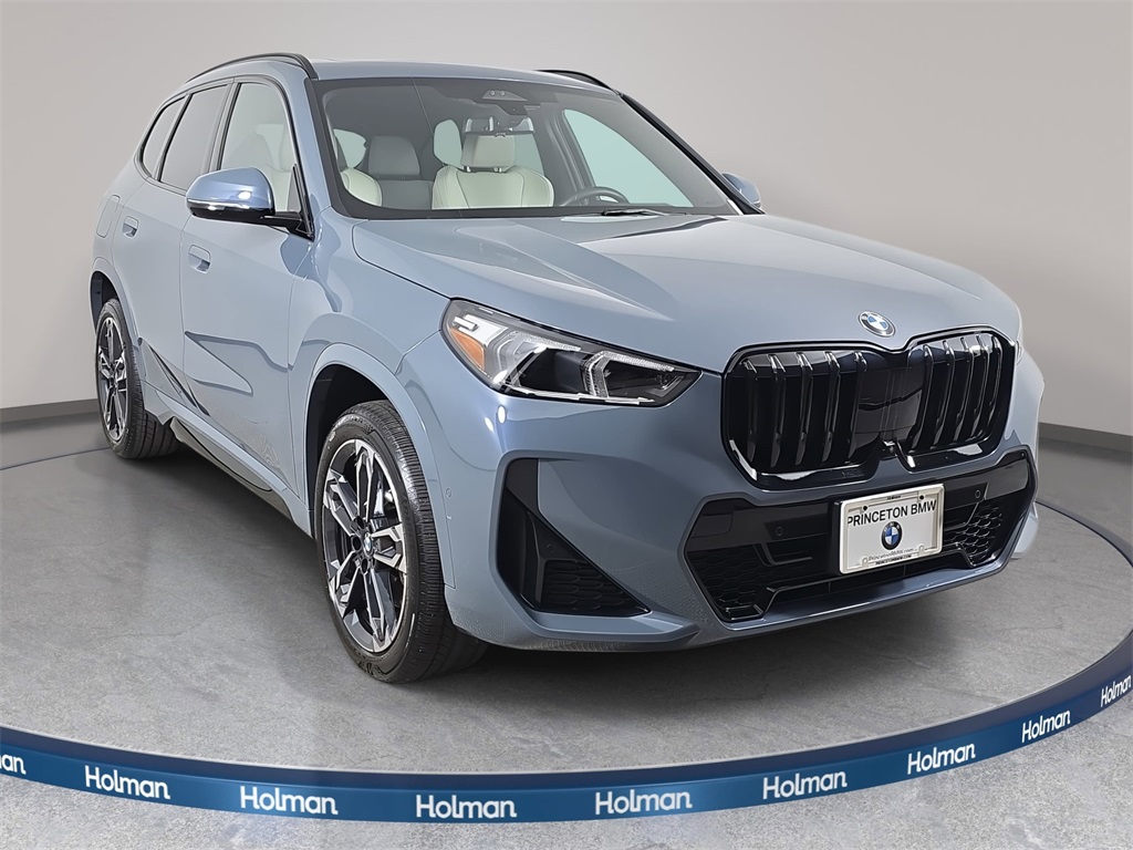 2025 Bmw X1 XDrive28i photo 3