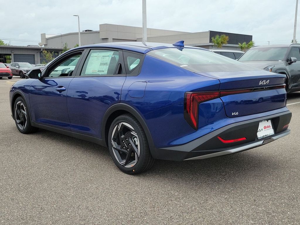2025 Kia K4 EX photo 6